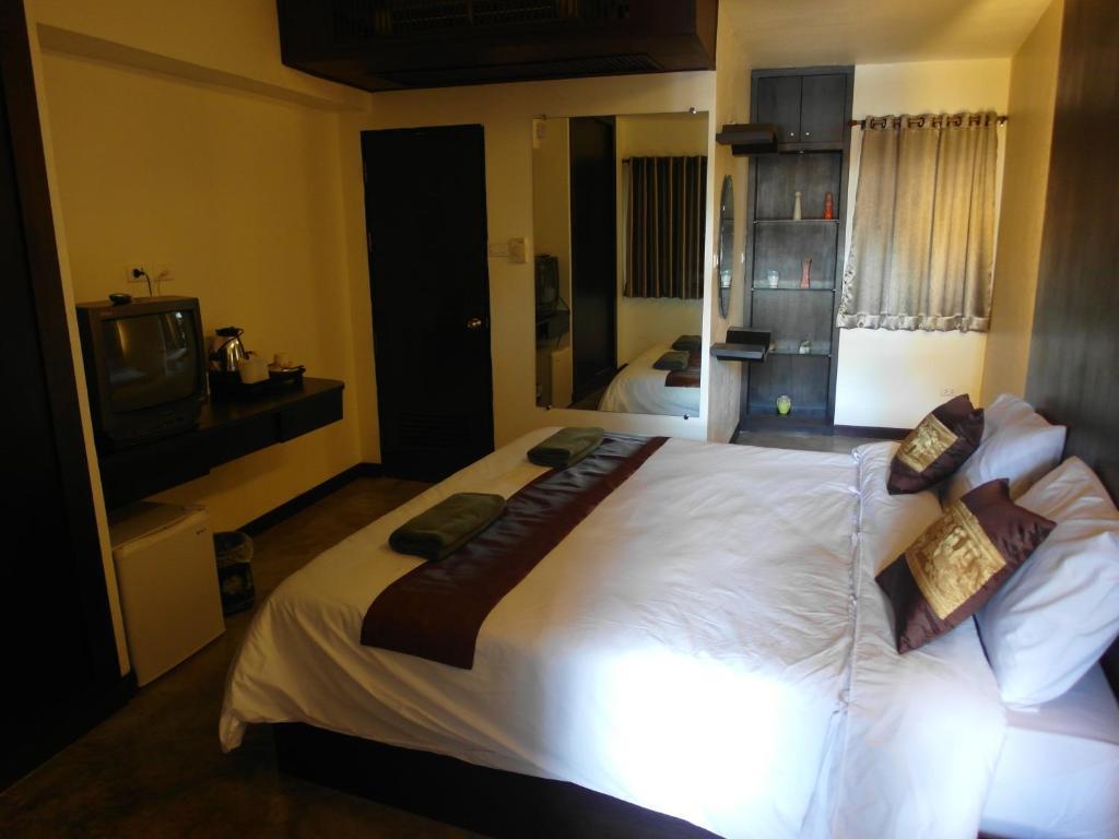 Hotel Tawan Court Chiang Mai Exterior foto